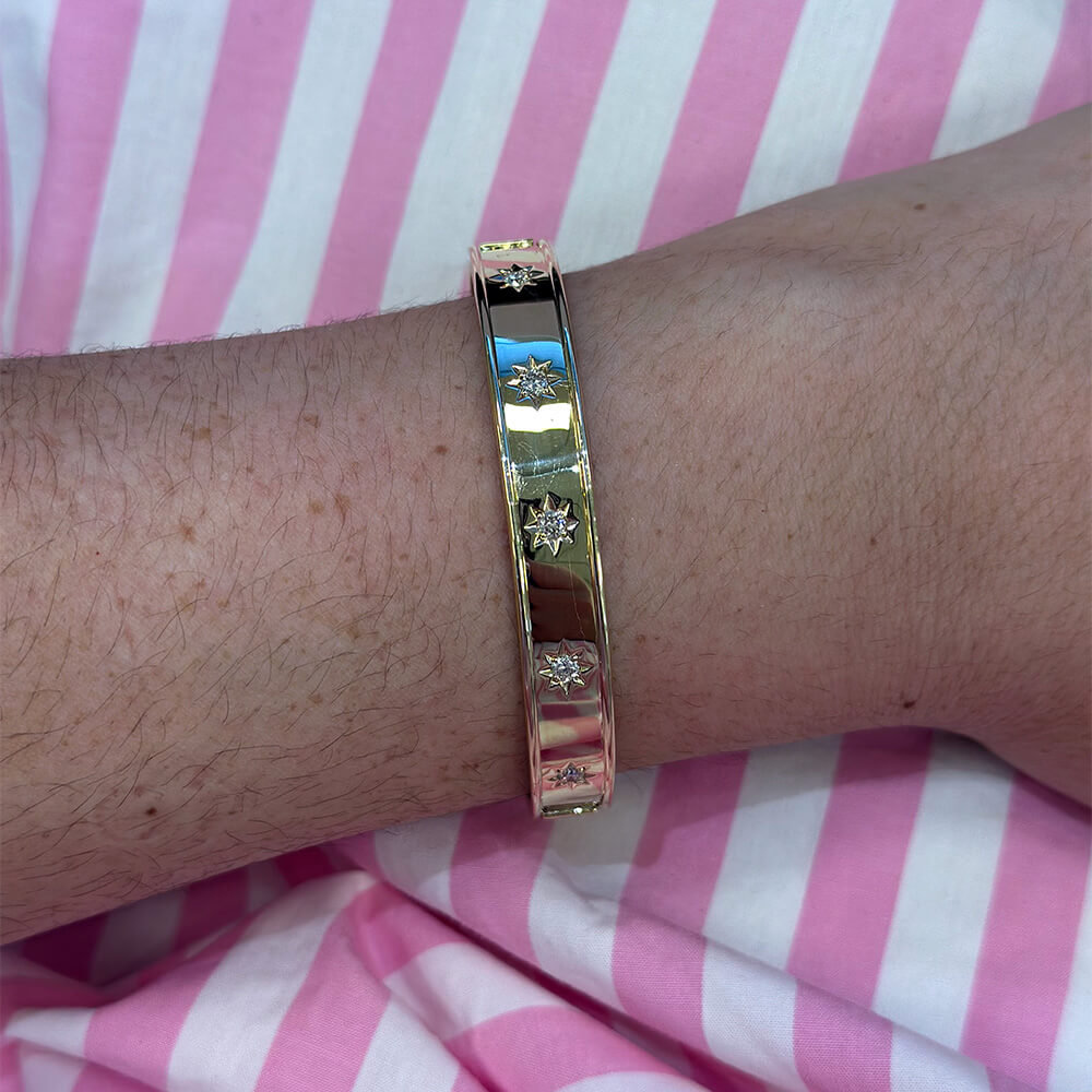 14K Yellow Gold bracelet with etched star diamond designs