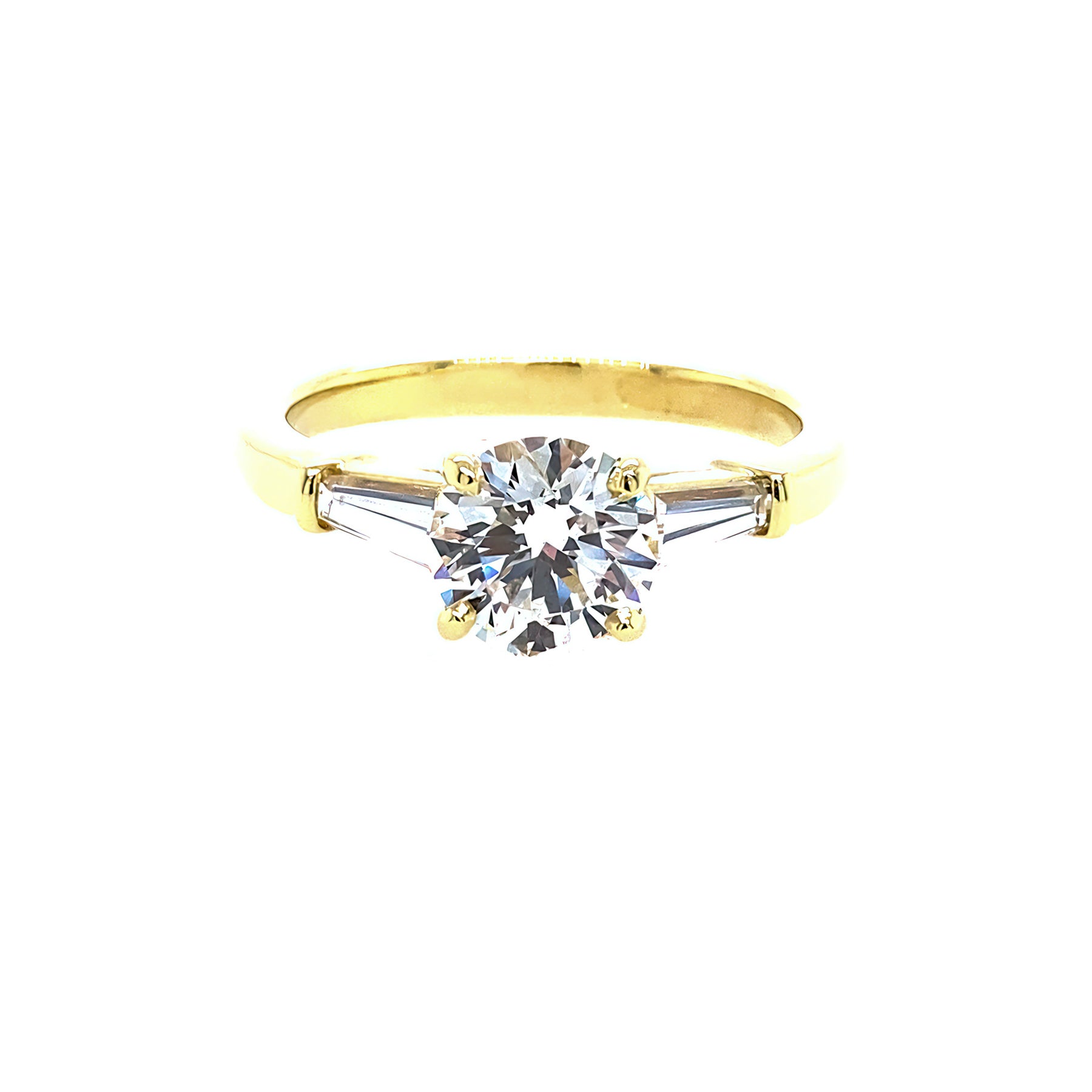 An 18kt yellow gold ring with a single diamond stone set in a gold band