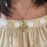 Estate 18K yellow gold cross pendant