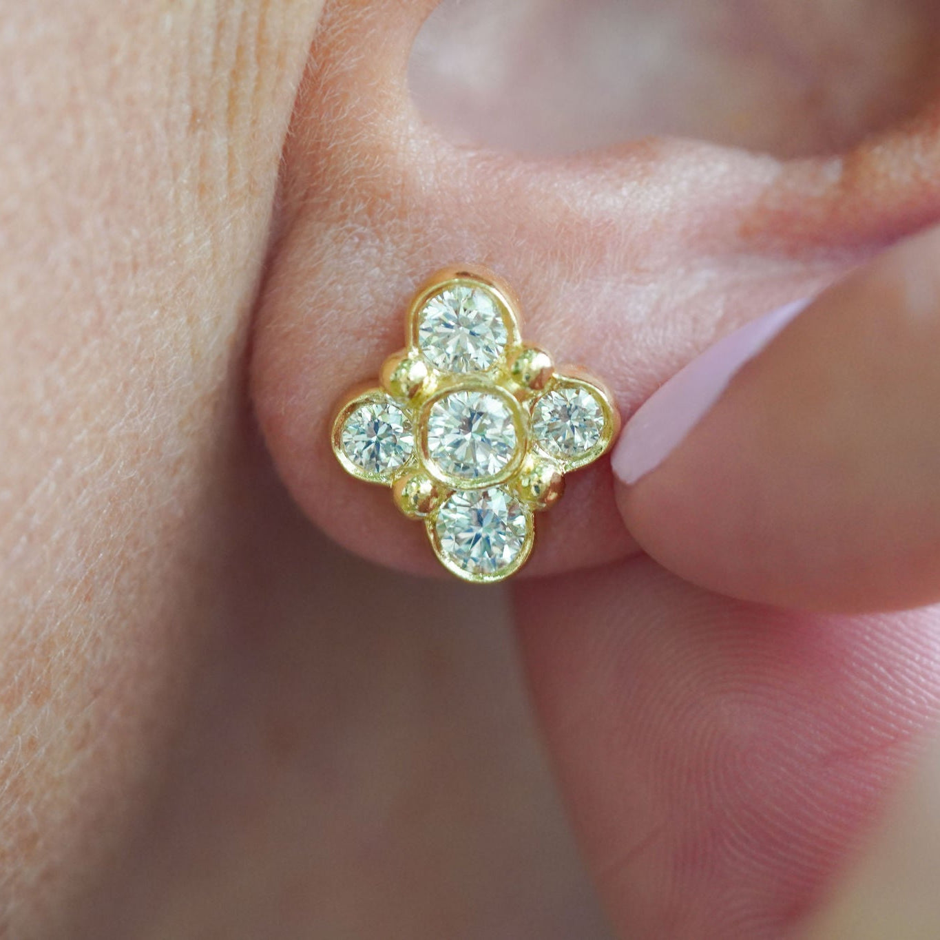 Close-up of Anderson studs with beads