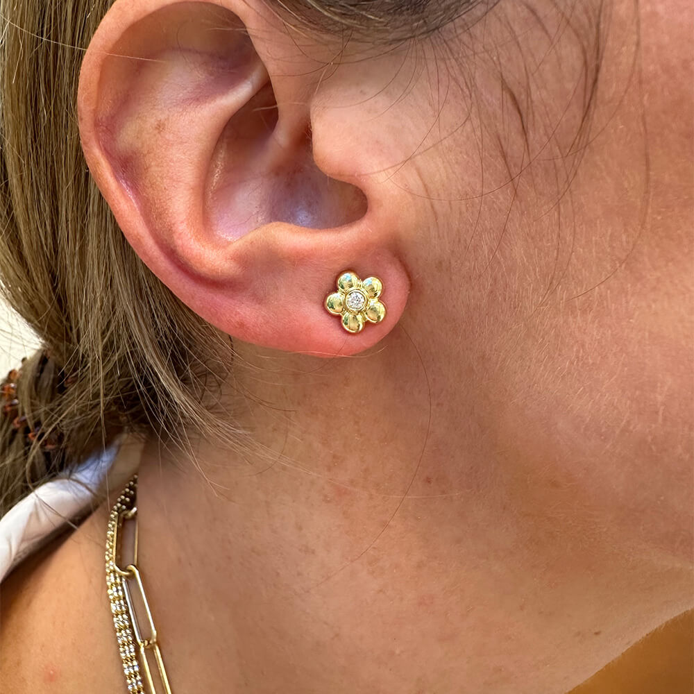 18K Yellow Gold Flower Design Single Diamond Studs 