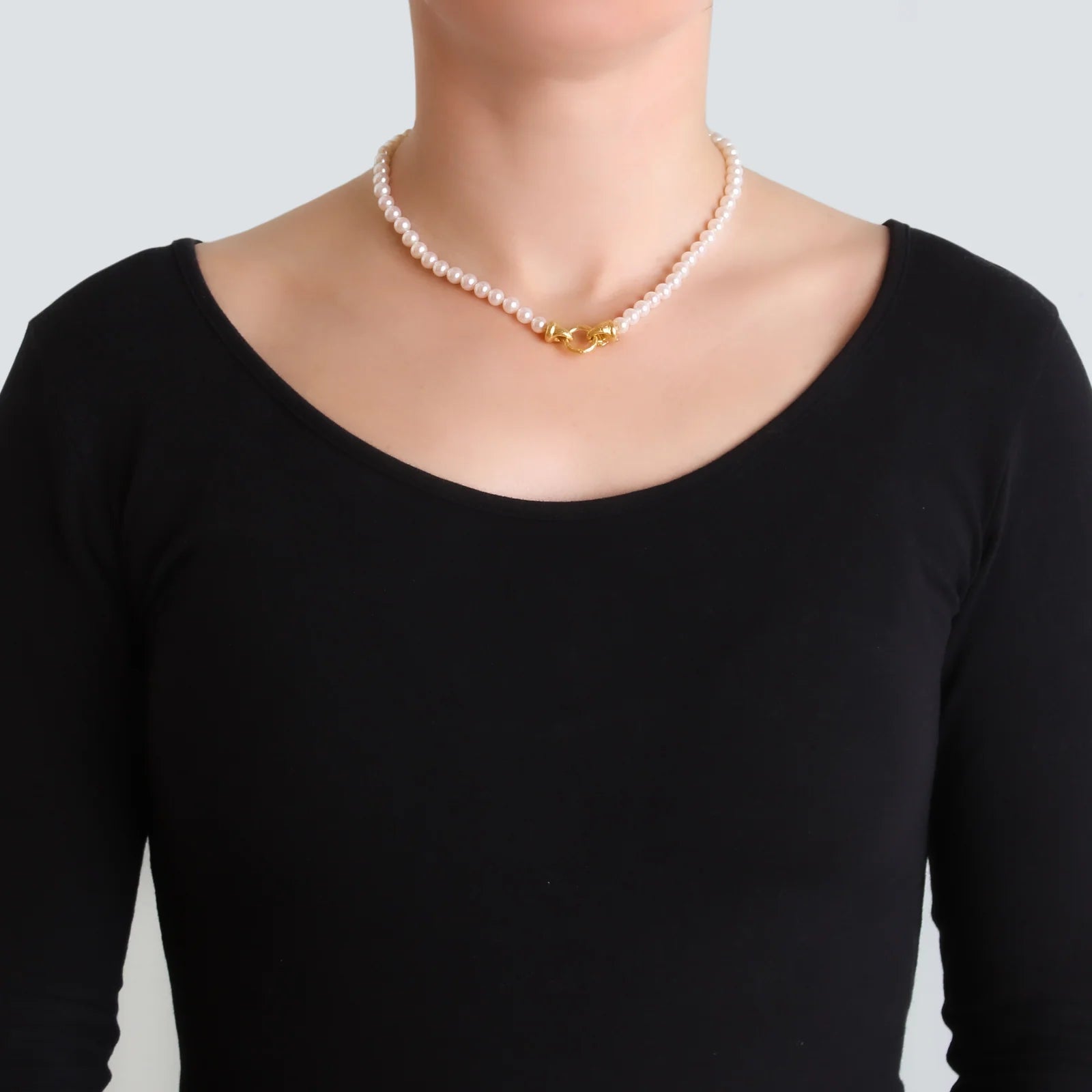Elizabeth Locke Pearl necklace with Serena  clasp
