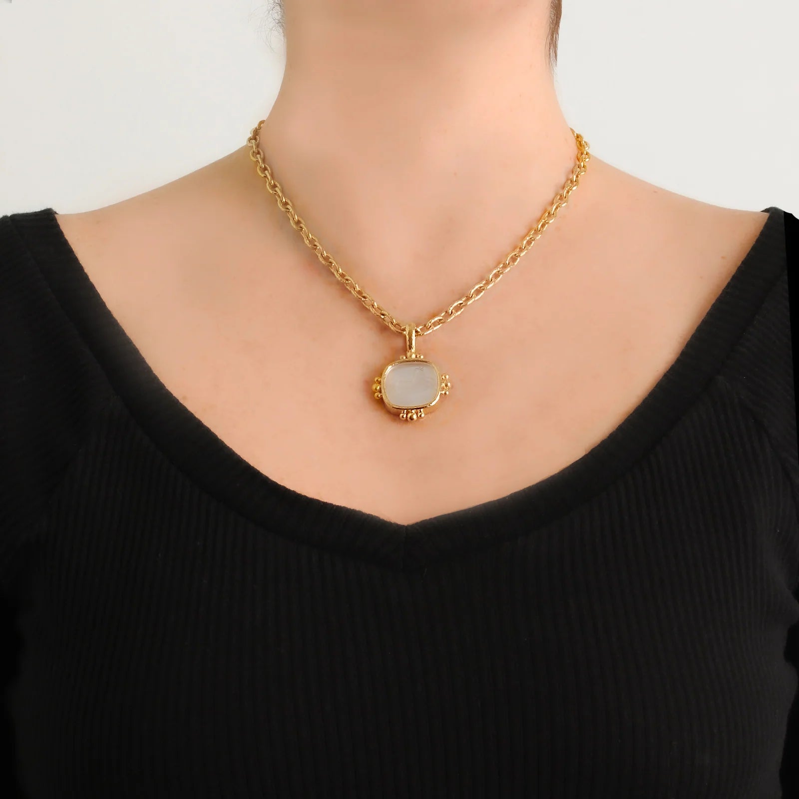 Rock Crystal 'Flat Rearing Horse' Pendant