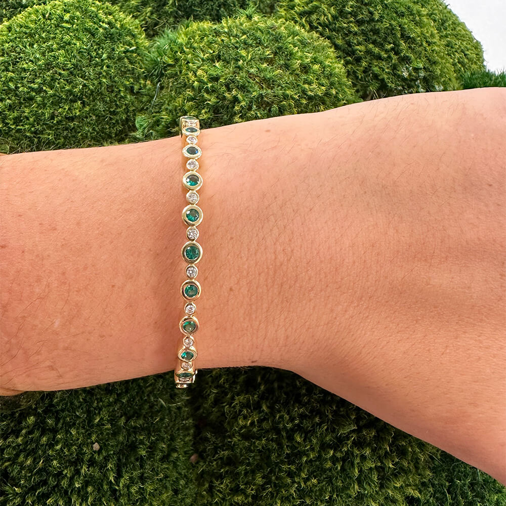 Penny Preville 18K Gold bracelet with emeralds 
