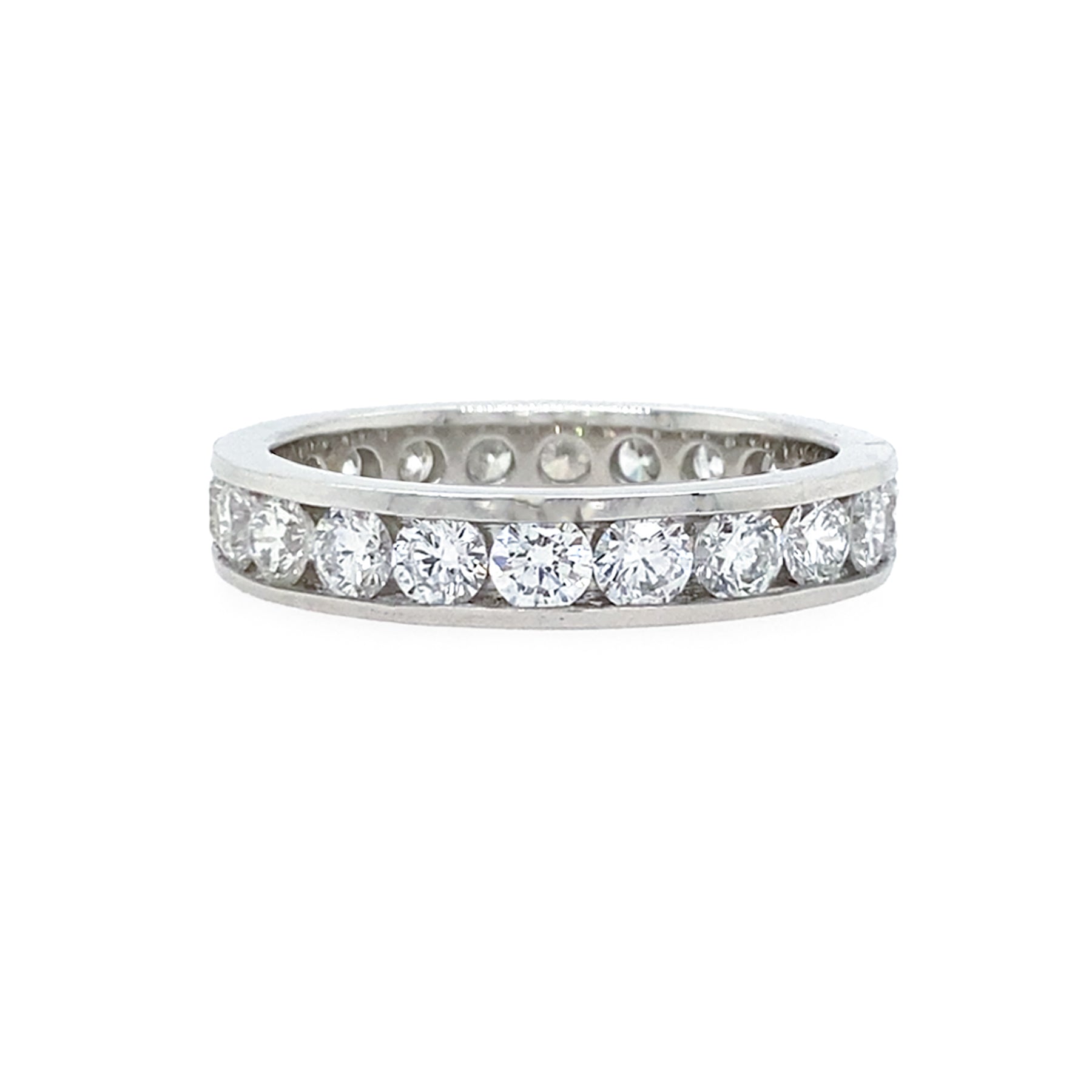 round diamond channel set band
