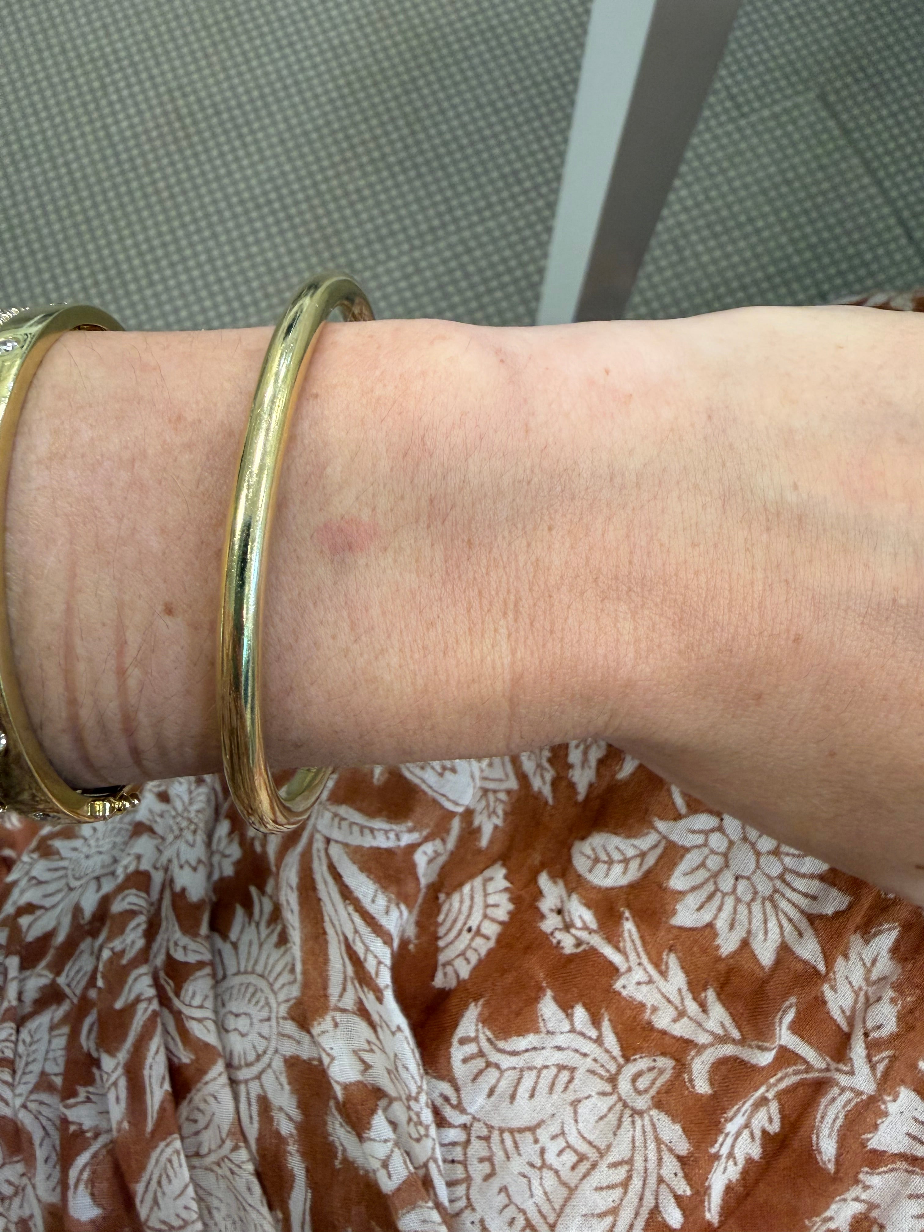 estate yellow gold bangle 