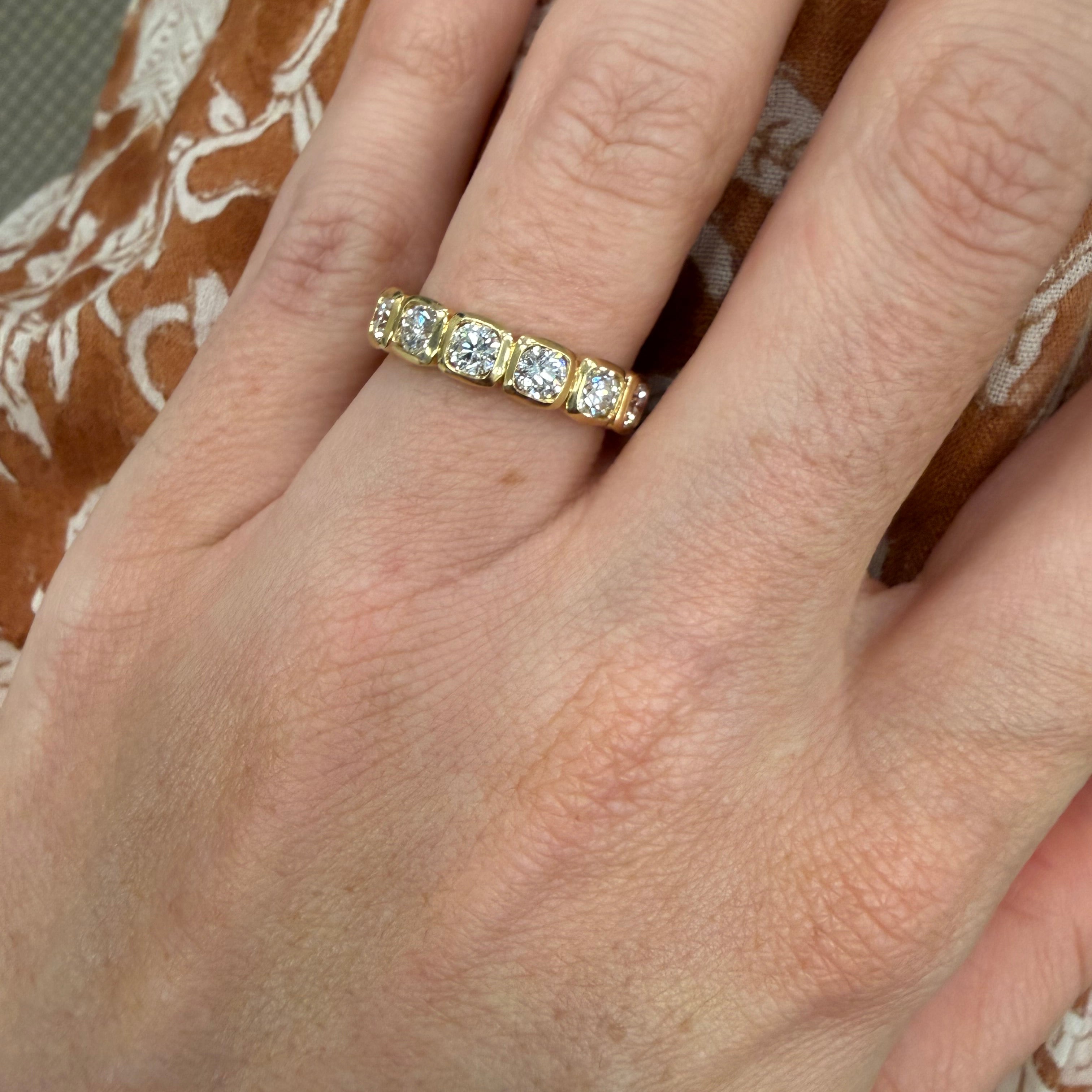 round diamond bezel set diamond band 