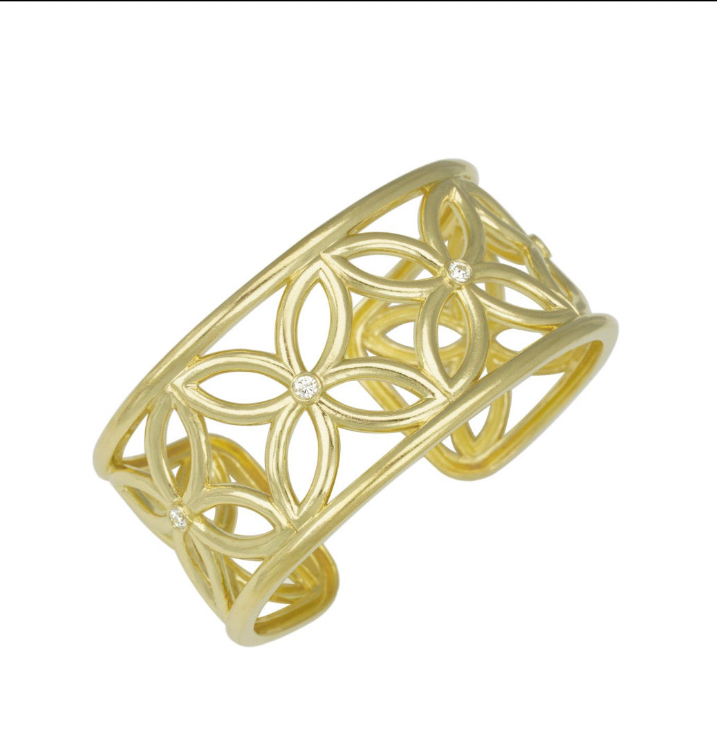 18K gold Garden bracelet designed by Laura Pearce
