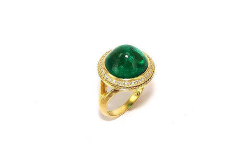 18kt yellow gold and emerald cabachon and diamond ring